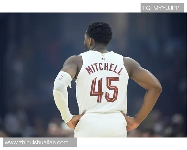 米切尔半场仅打16分钟高效表现14分4助3断 三分球五投三中展现超强状态